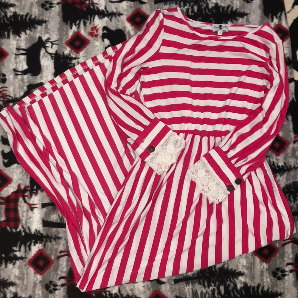 Dainty jewells • Size S • women’s dress